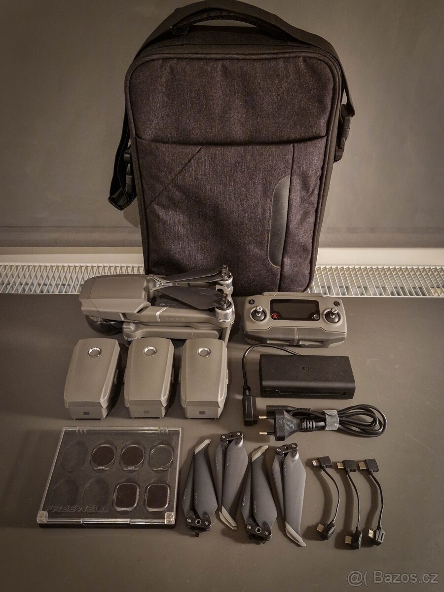 Dron DJI Mavic 2 PRO Fly More Combo