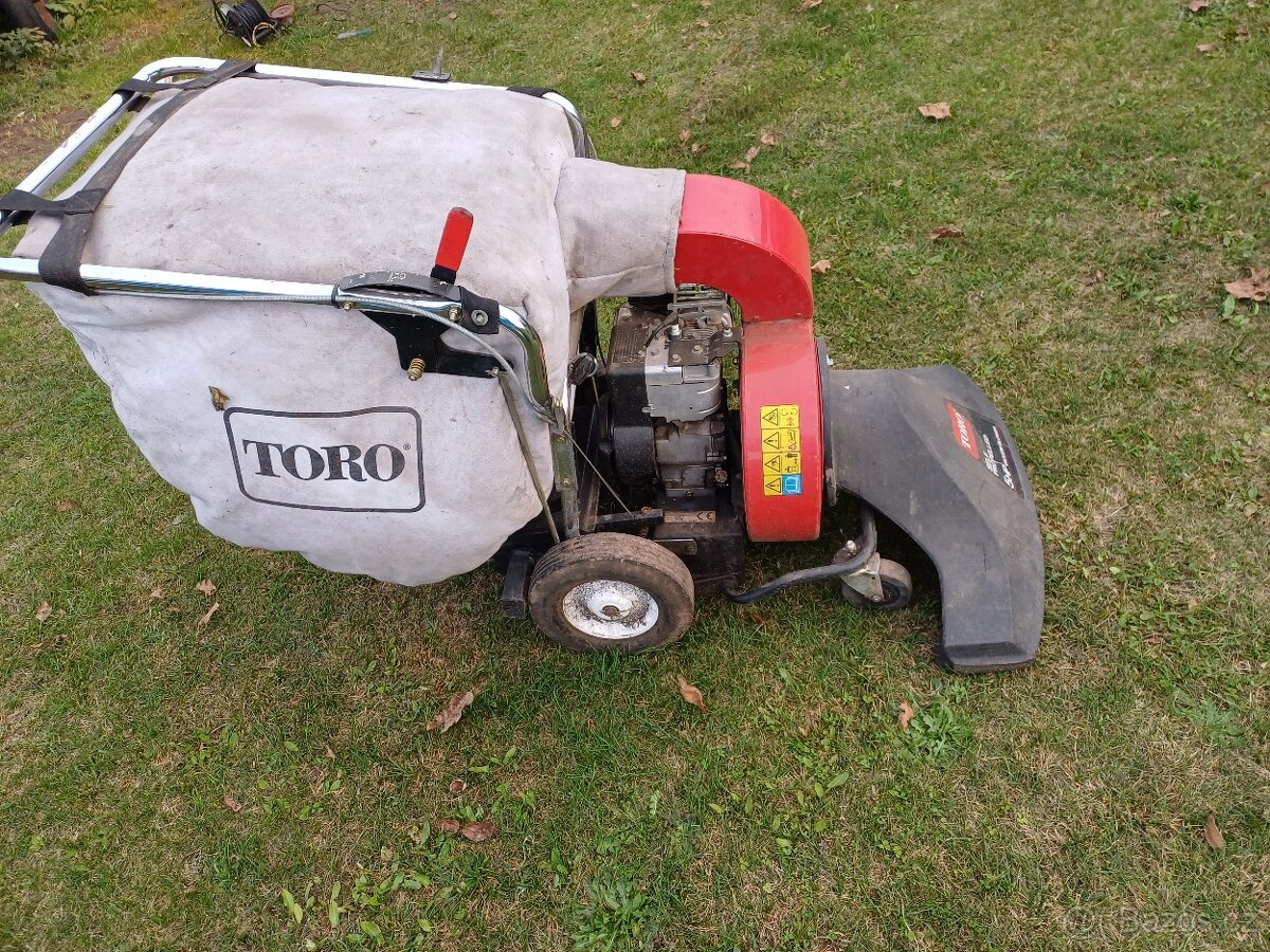 Vysavač listí TORO, benzínový motor
