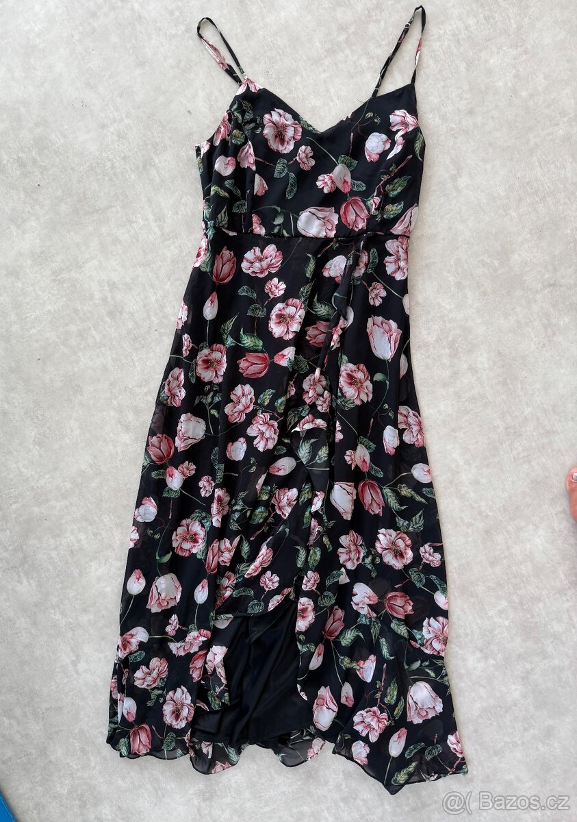 Lehke kvetovane saty Mohito S