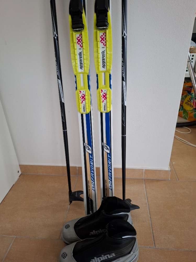 Dětská sada na běžky 140 cm, boty 37, hůlky 110 cm