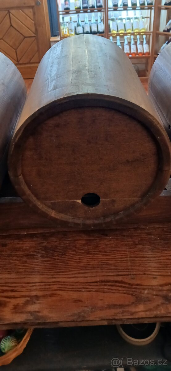 Bukove soudky na vino