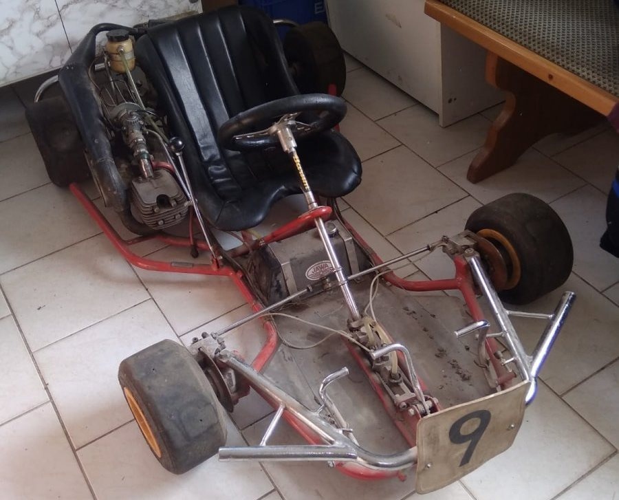 motokára jawa závodní