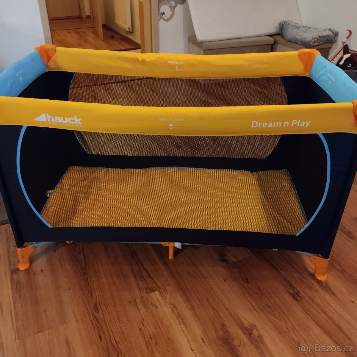 Cestovní postýlka + matrace