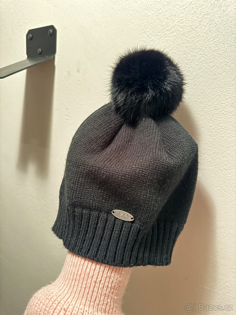 Zimní čepice a šály