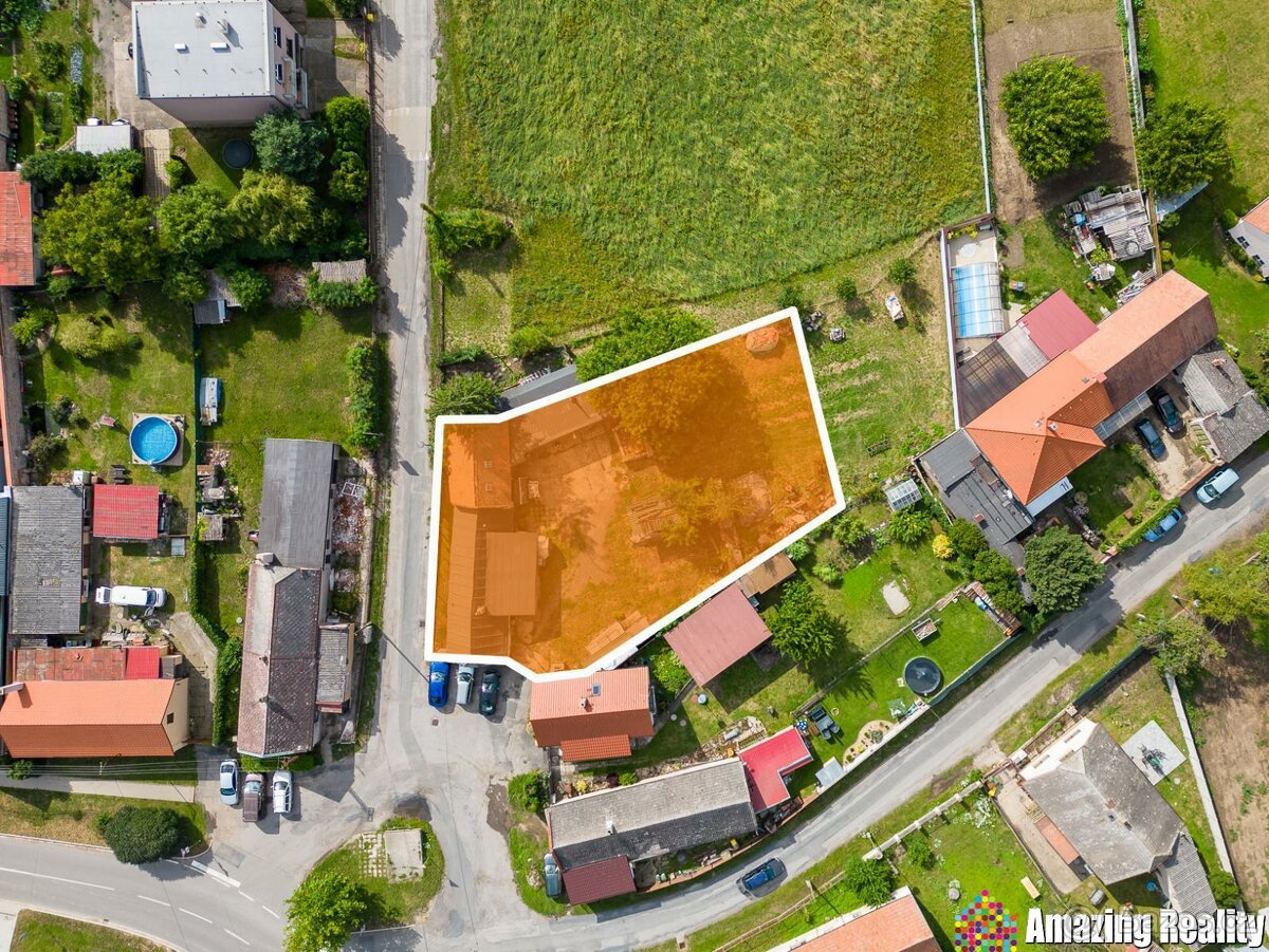 Prodej pozemku pro výstavbu RD, 1.011 m2, v obci Hlízov