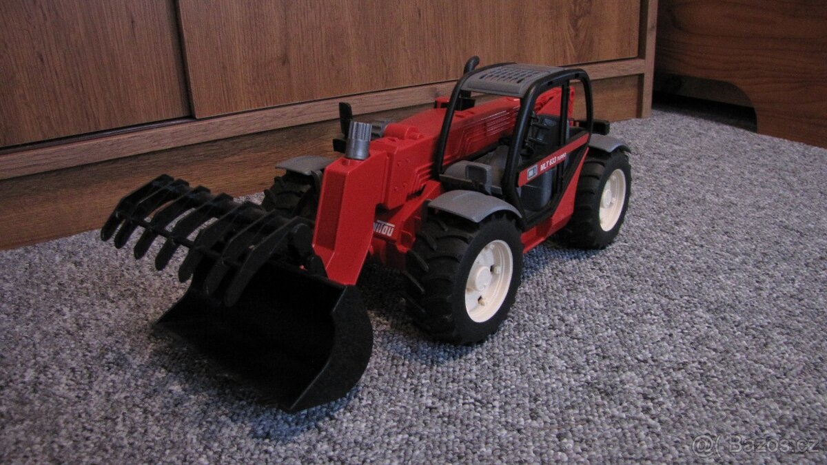 Nakladač 2125 Bruder Manitou MLT 633
