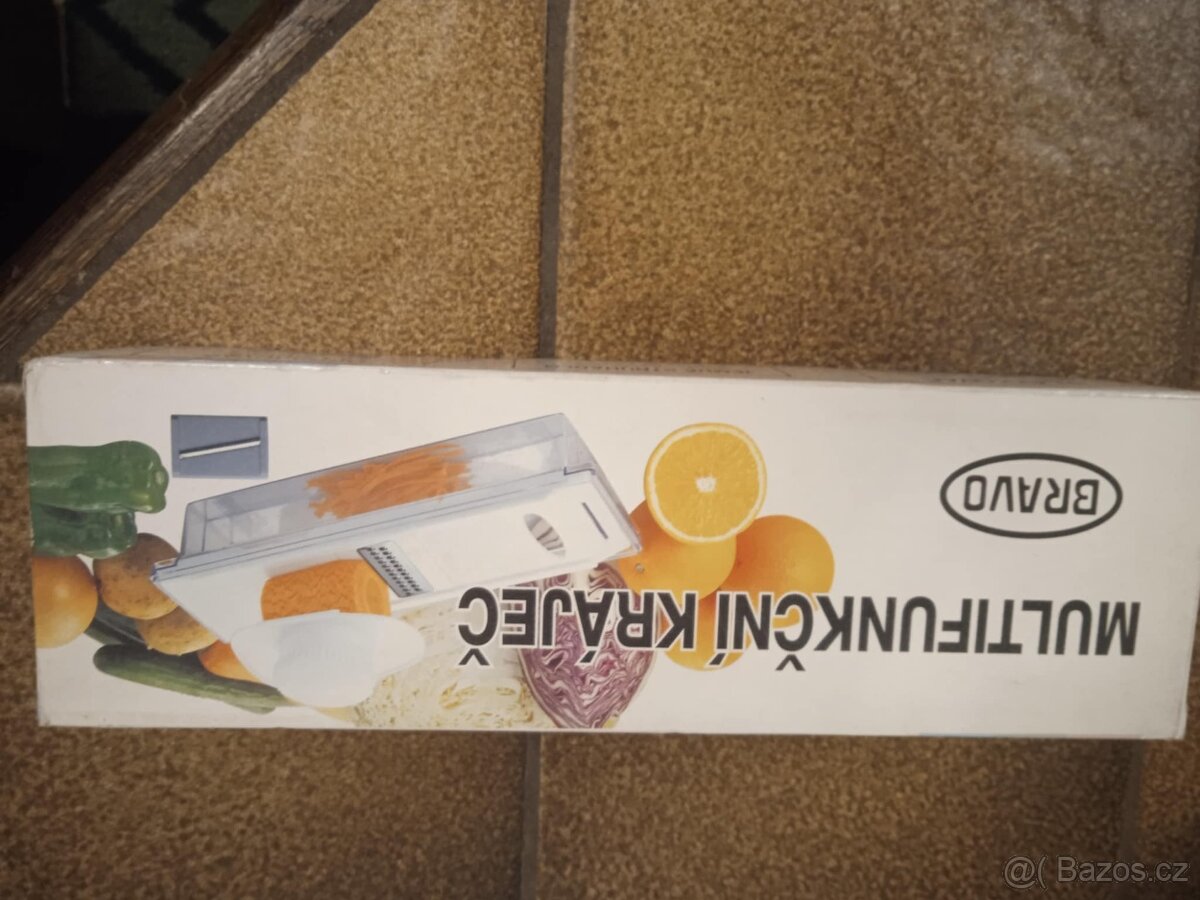Multifunkční kráječ na zeleninu struhadlo