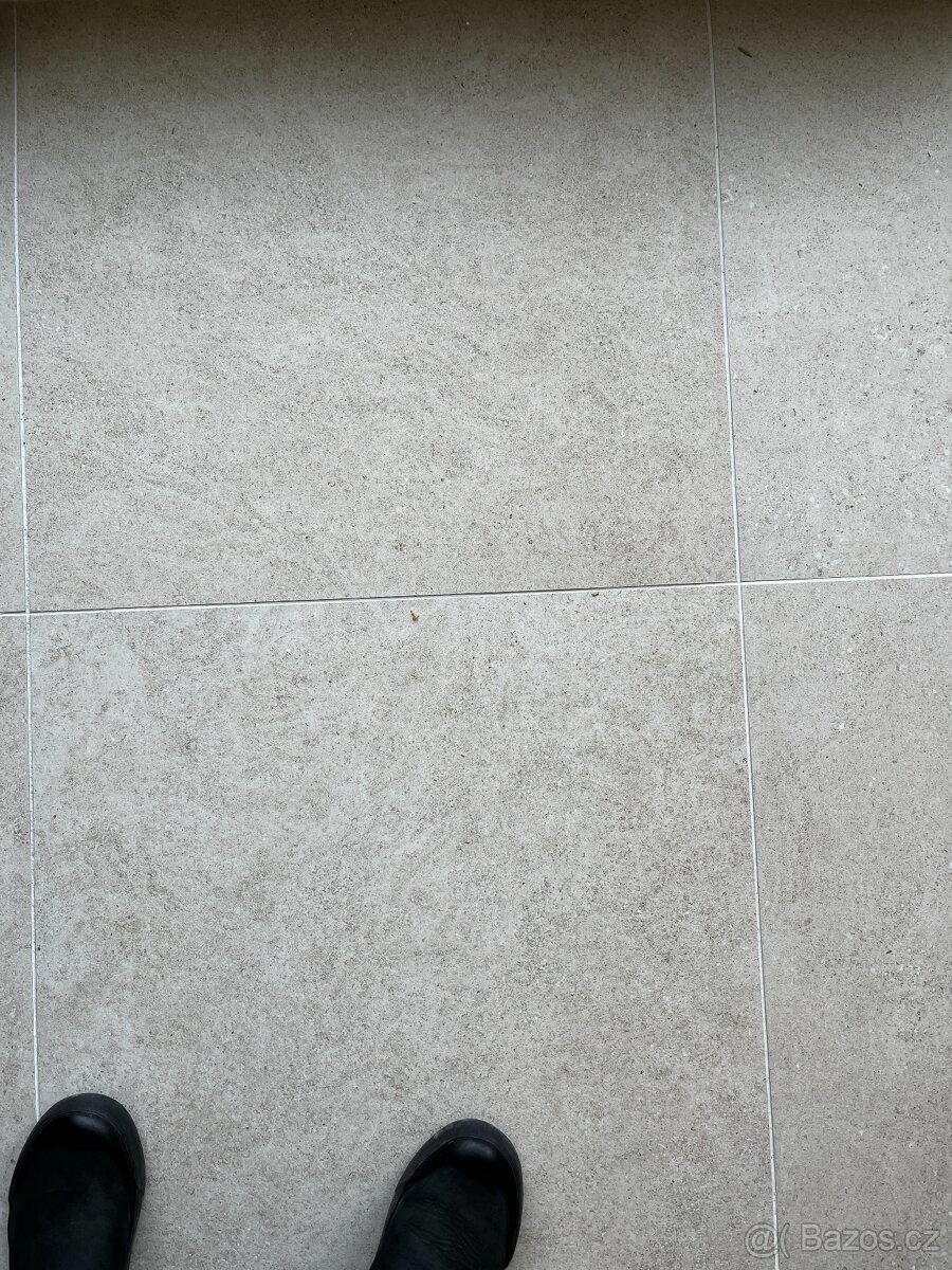 Dlažba / kachličky 12 ks 60x60 cm