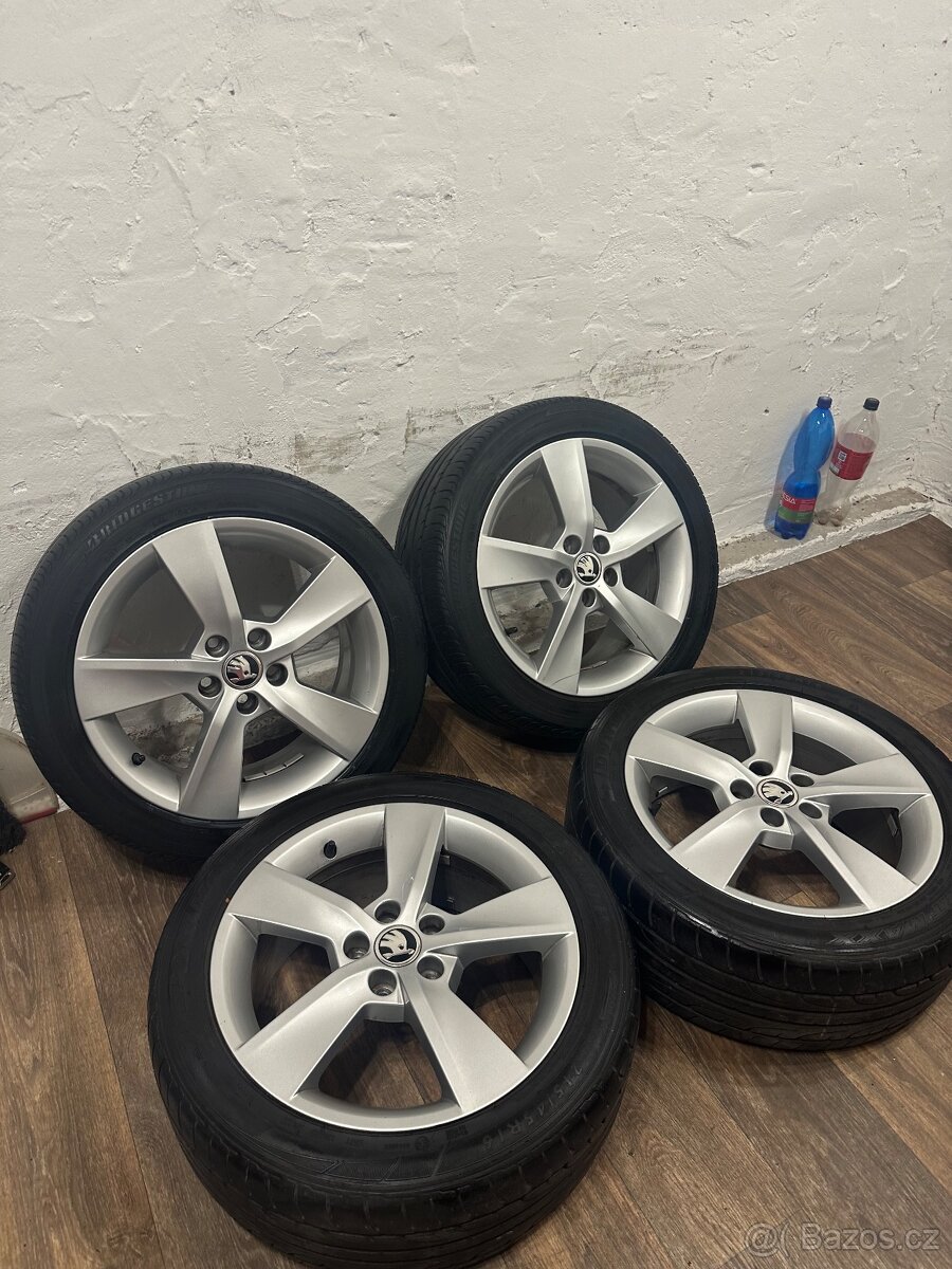 ALU Kola ŠKODA 5x100 R16 ALORE Letní Pneu 215/45/16
