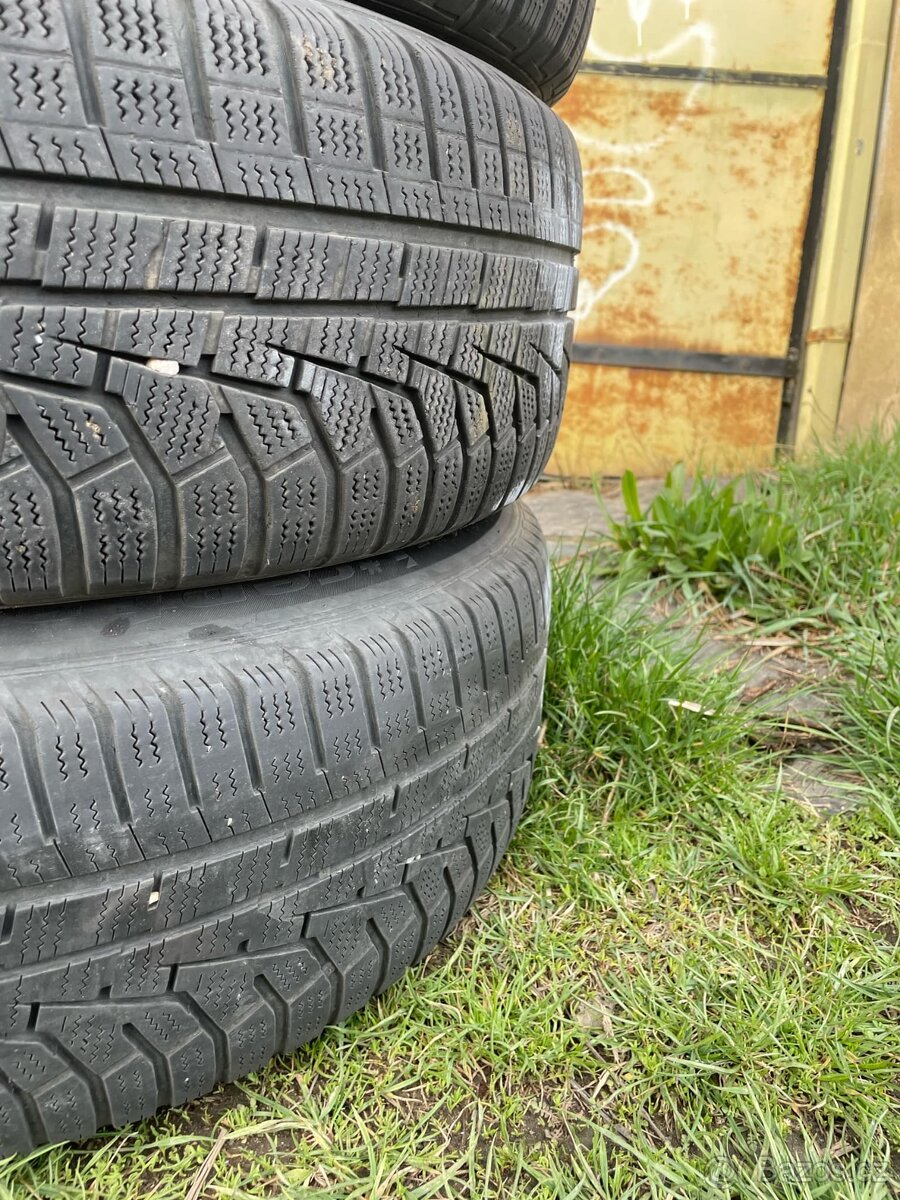 Sada 4 zimních pneumatik 225 60 18 index 104V sezónu určitě