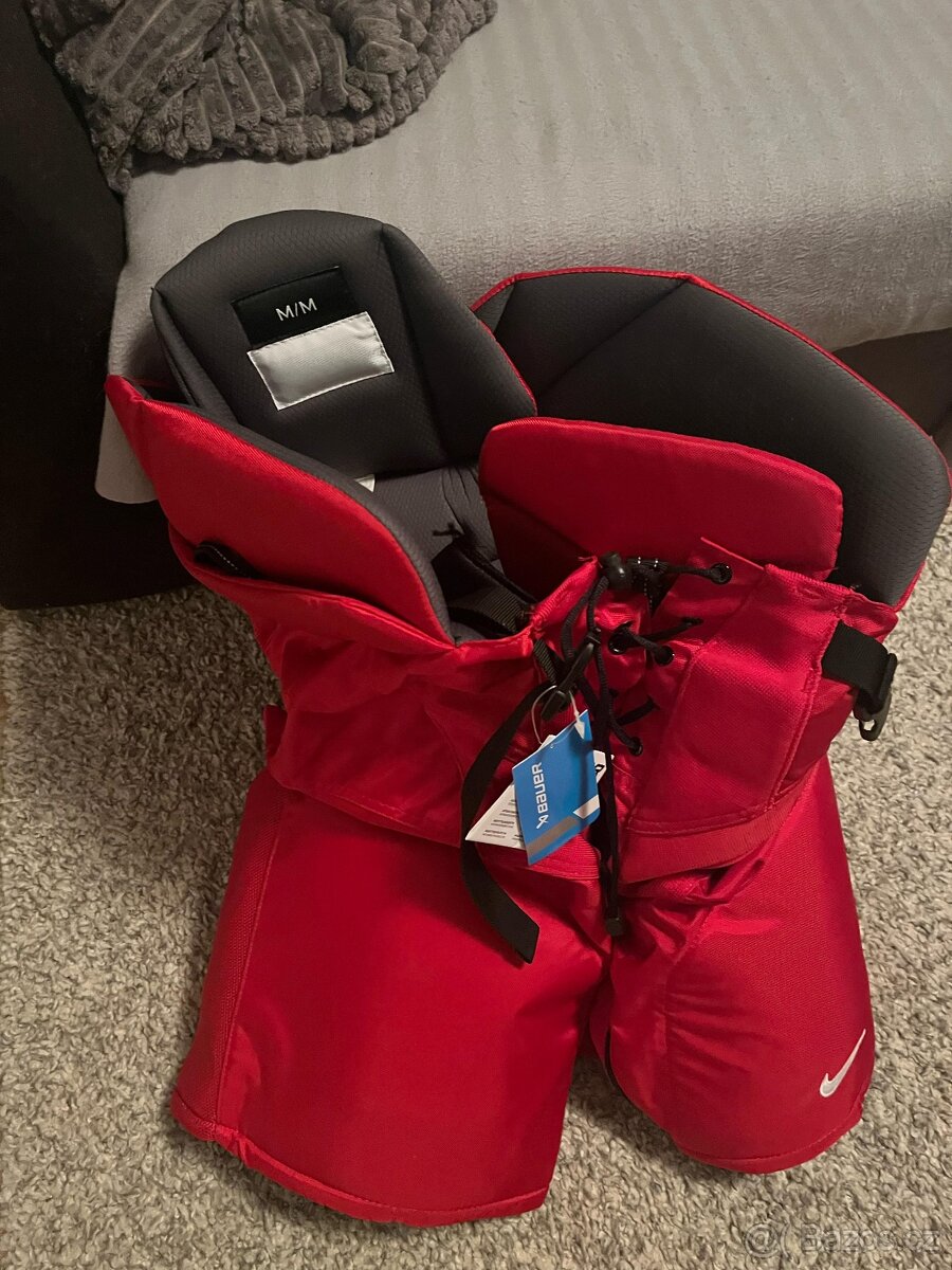 Kalhoty Nike/Bauer speciální edice pro MS