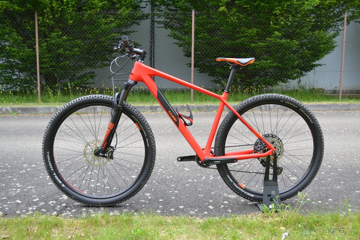 Cube Reaction Pro Carbon (L)