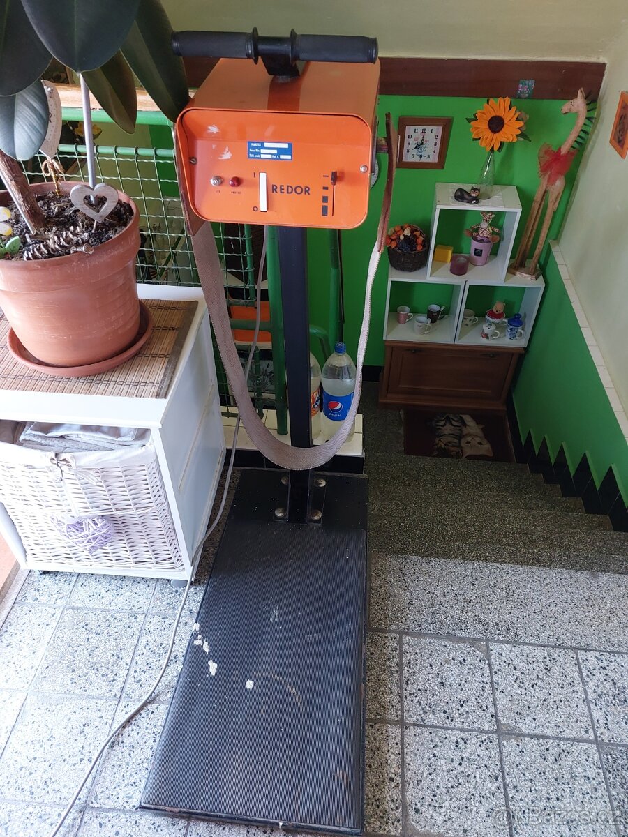 Masážní stroj REDOR