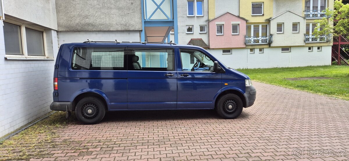 VW. Trasporter T5 2.5TDi 128kw 6 míst Long perfektní stav 😏