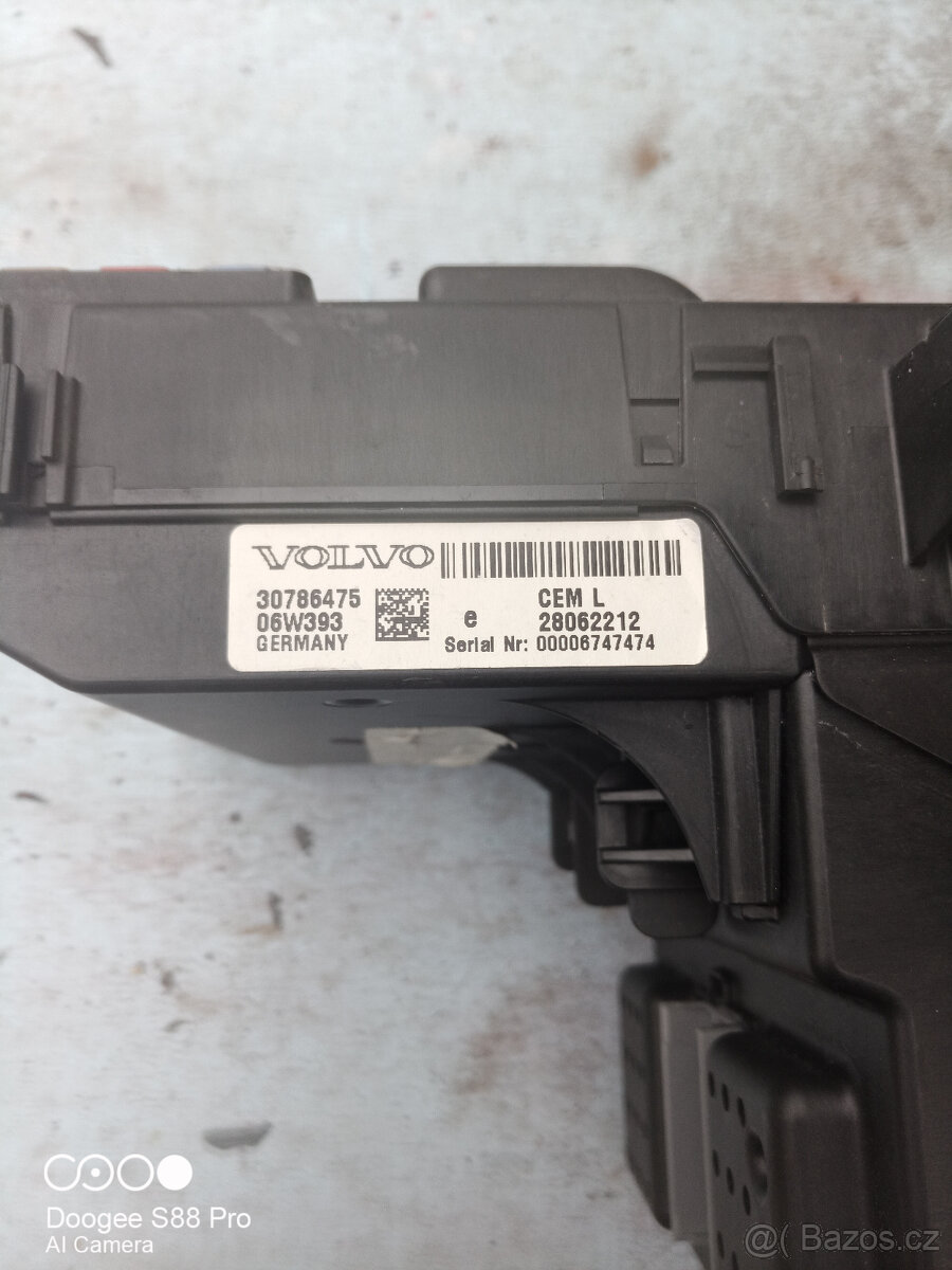 Volvo V70II d5 136kw prodám jednotku cem a ostatní elektro