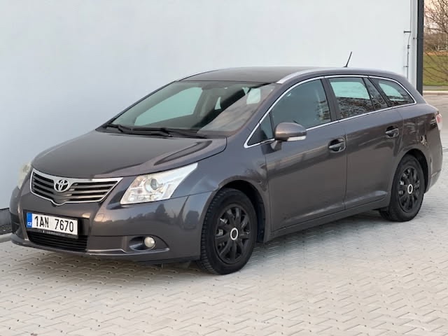 Toyota Avensis 2.0d 94kw 2010 ČR 140 najeto