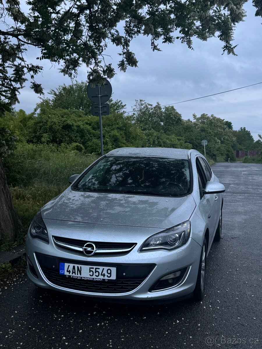 Opel Astra J Sport Tourer