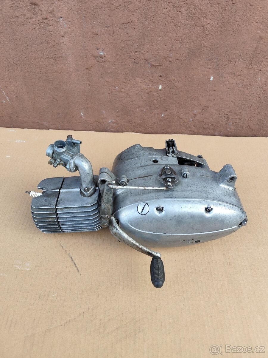 Motor pionýr