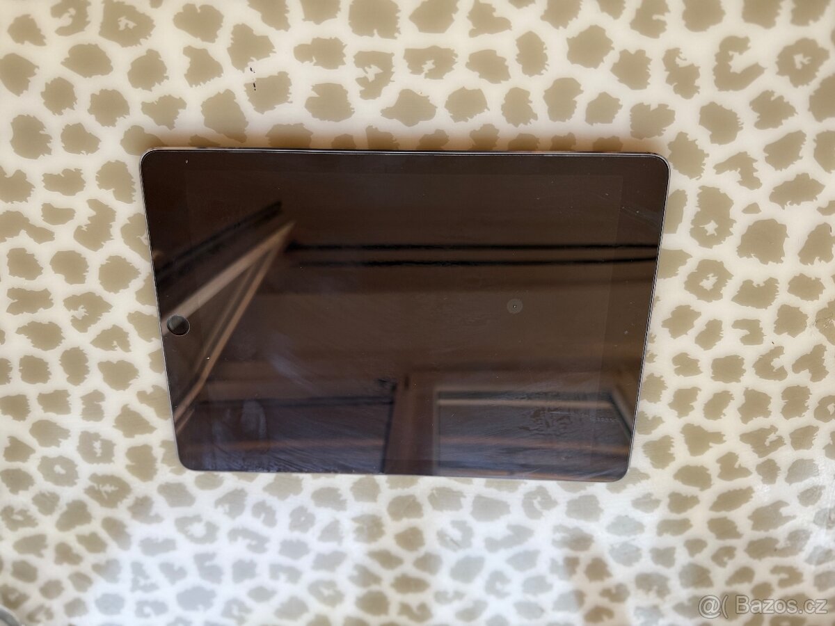 📱 Apple iPad Pro 9,7” (2016) – 128 GB + Cellular (SIM)