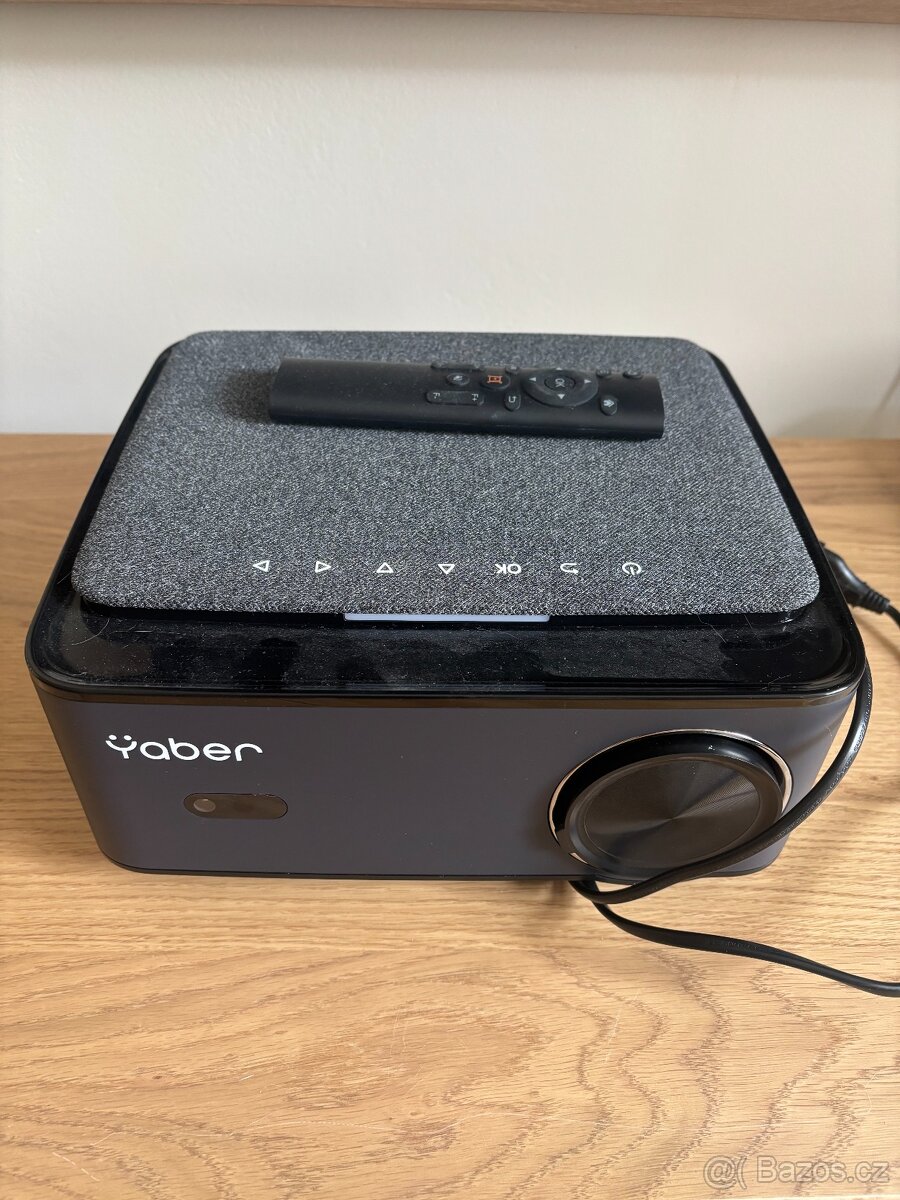 Projektor Yaber Pro U6+