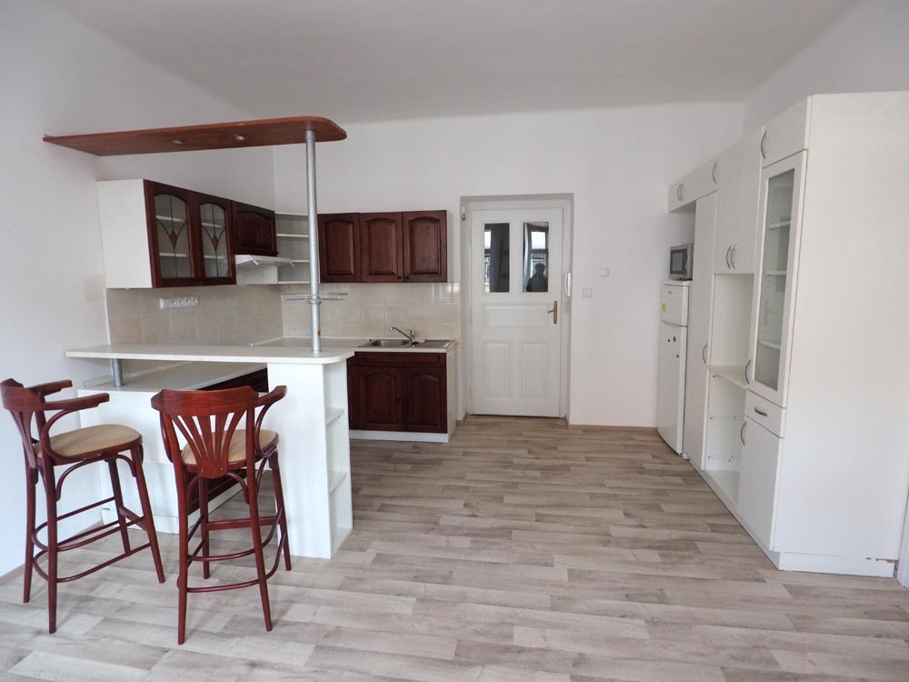 Pronájem bytu 1+1, Pardubice, Gorkého