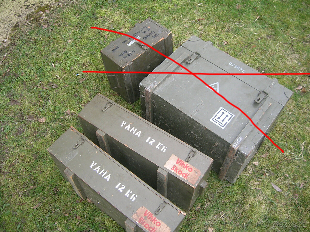 vojenské dřevěné bedny AČR.