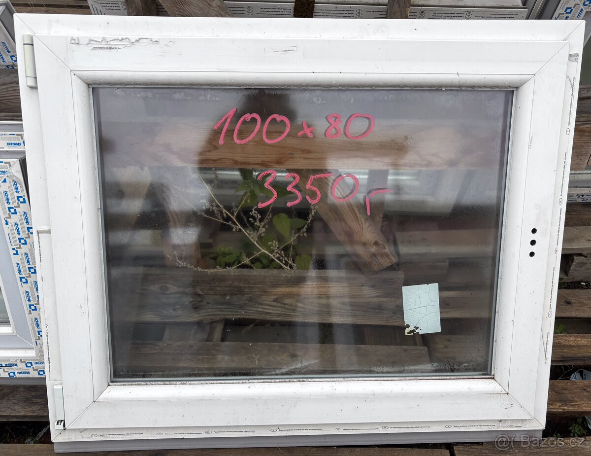 Prodám plastové okno 100x80