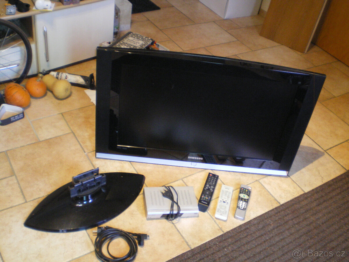 Televizi Samsung úhl. 80 cm + setopbox - i výměnou.
