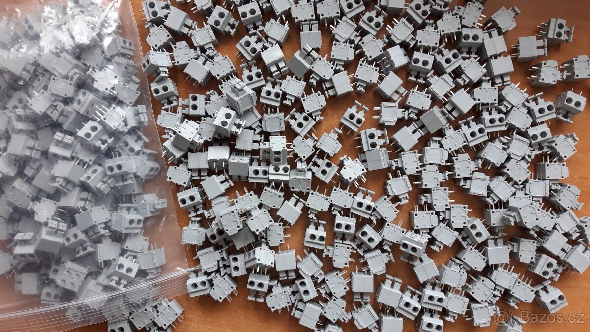 Bezskrutkové svorkovnice do DPS