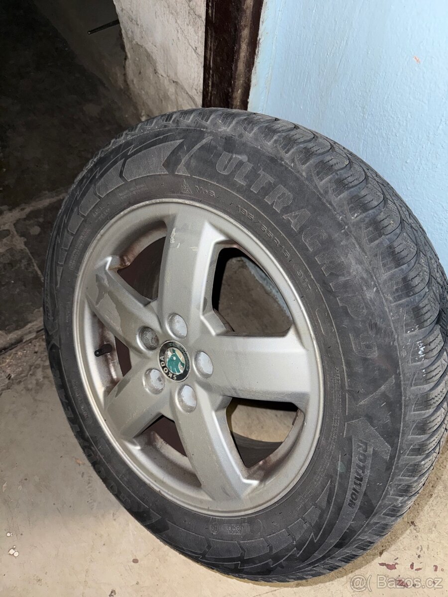 Original Skoda Octavia disky + zimní pneu