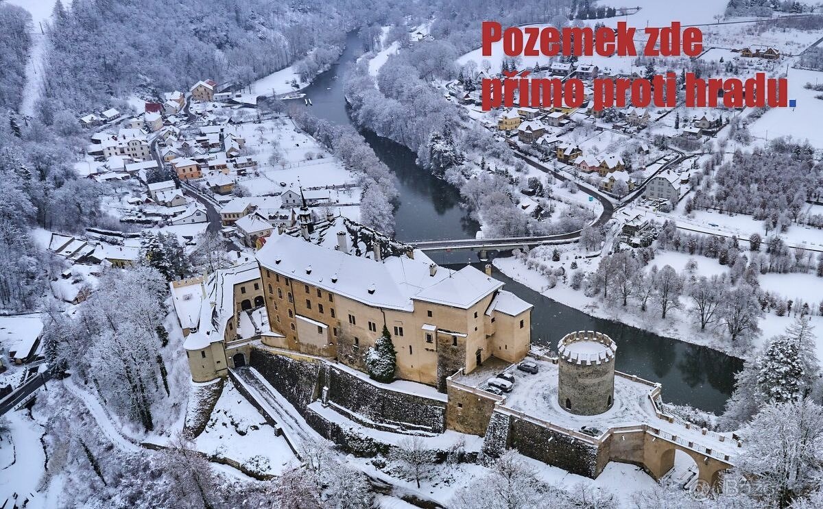 Stavební pozemek s výhledem na hrad