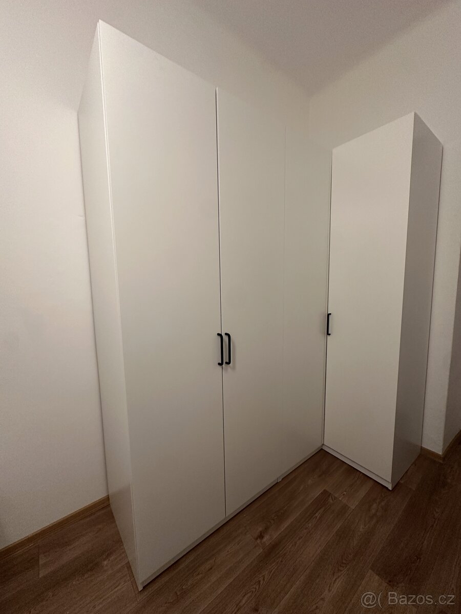 Ikea PAX rohová skříň