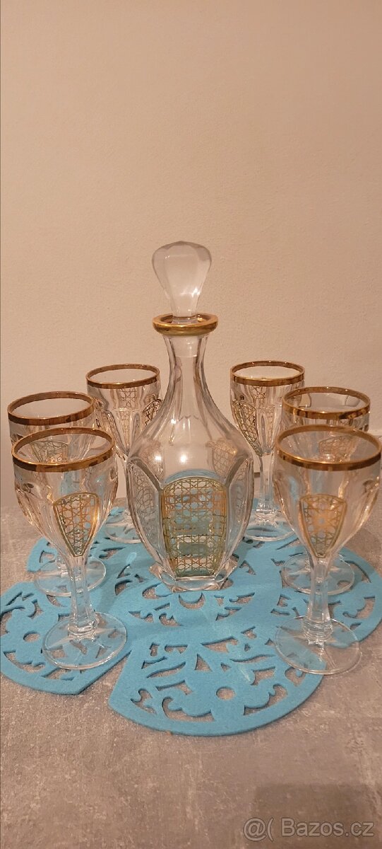 Set Křišťálového skla, Karafa + 6 sklenic na šampaňské