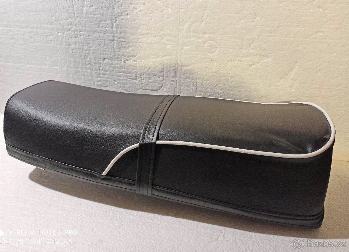 Sedlo Jawa 350/634 bílá linka