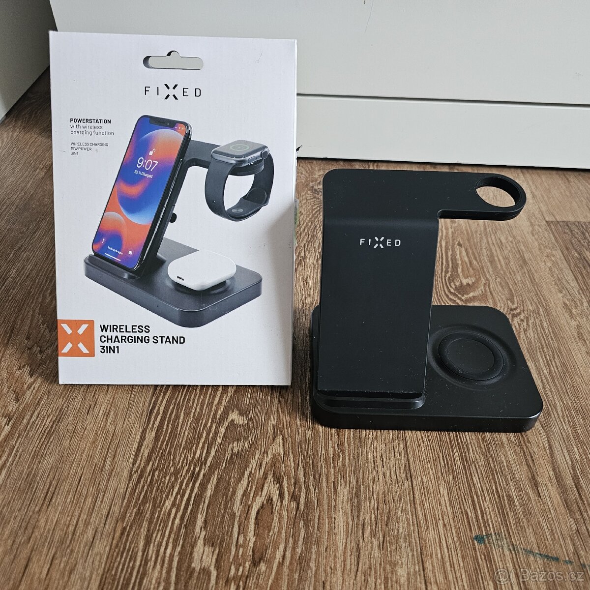 FIXED Powerstation 3v1 bezdrátový nabíjecí stojan