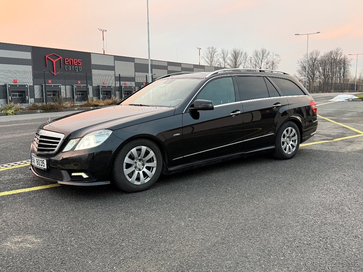 Mercedes-Benz E350 CDI W212 • 170 kW • AMG paket • Panorama