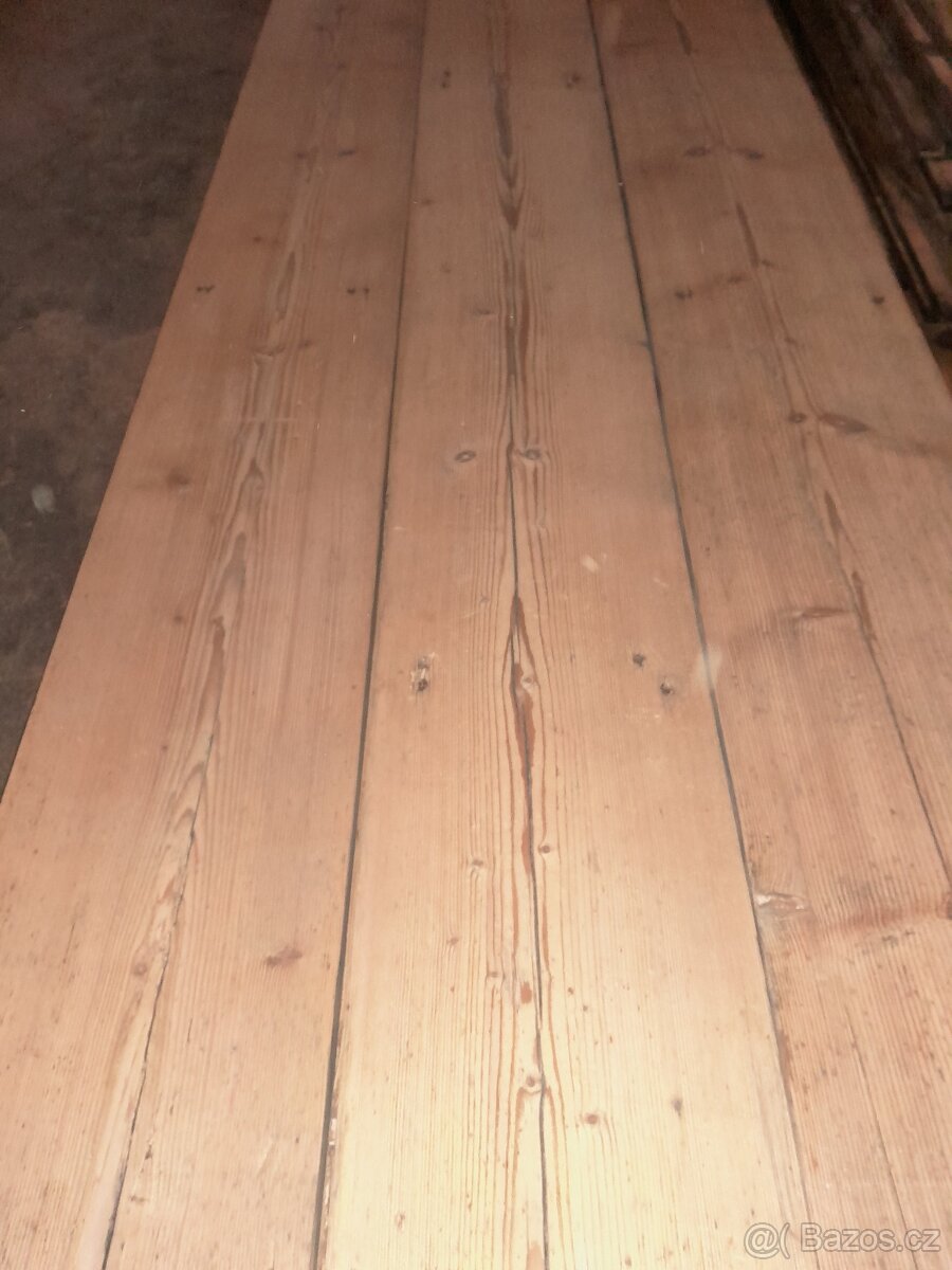 Prodám staré kartáčované fošny.