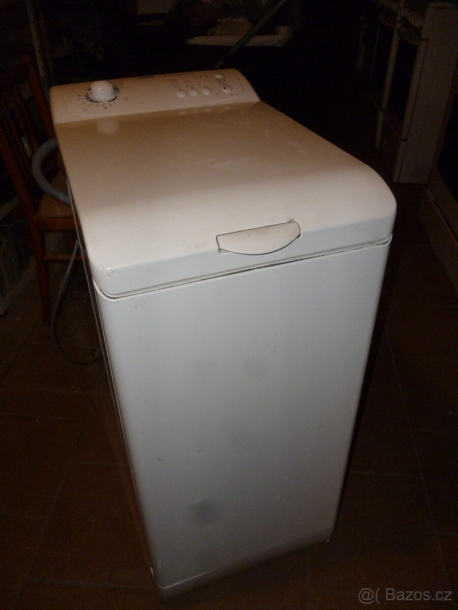 pračka zanussi na 5kg, 1000 ot.