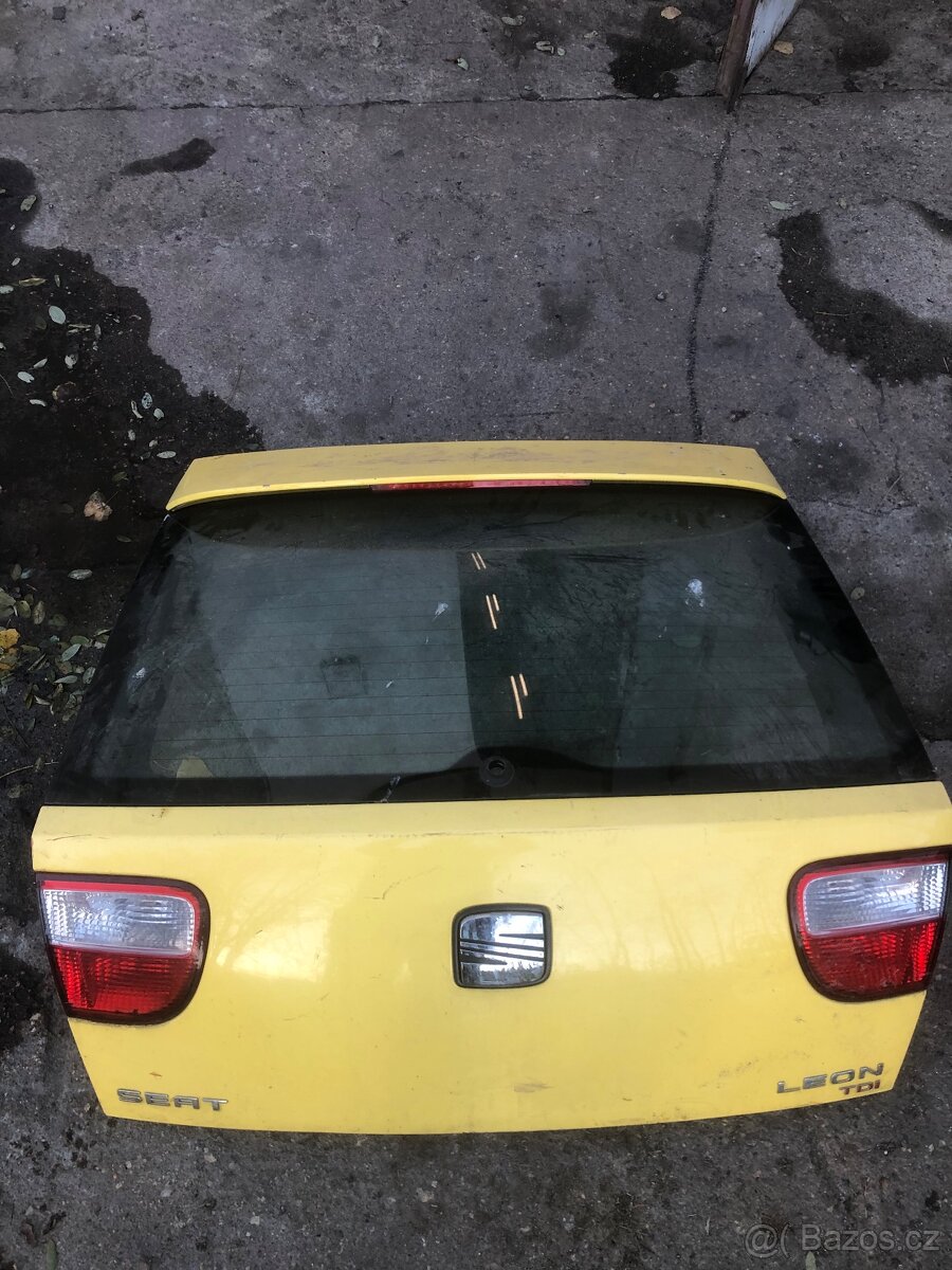 Víko kufru Seat leon 1m