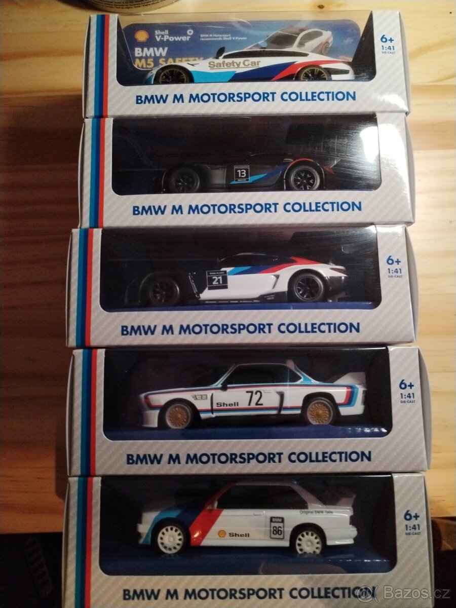 Modely aut ovládání přes bluetooth