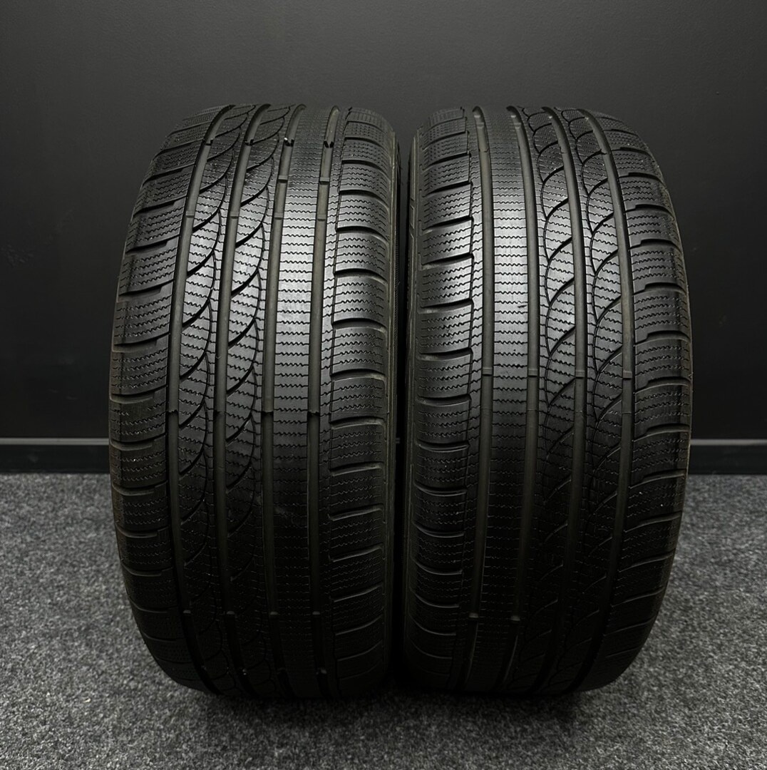 2ks pneu Tristar 235/50/18