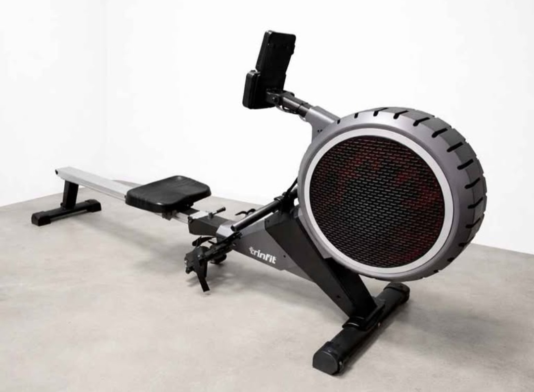 Veslovací trenažér TRINFIT