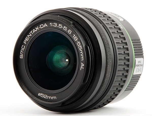 Japonský objektiv PENTAX zoom