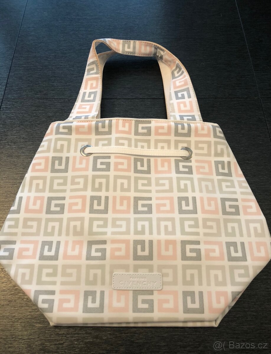Givenchy - taška do ruky i na rameno