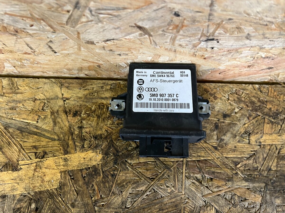 ŘÍDICÍ NAKLÁPĚNÍ SVĚTEL 5M0907357C