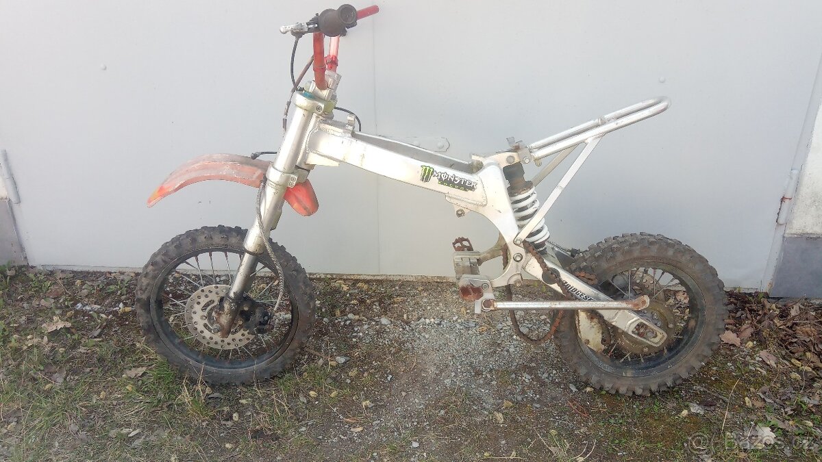 BBR V1 Perimeter - Pit Bike - rám na kolech.