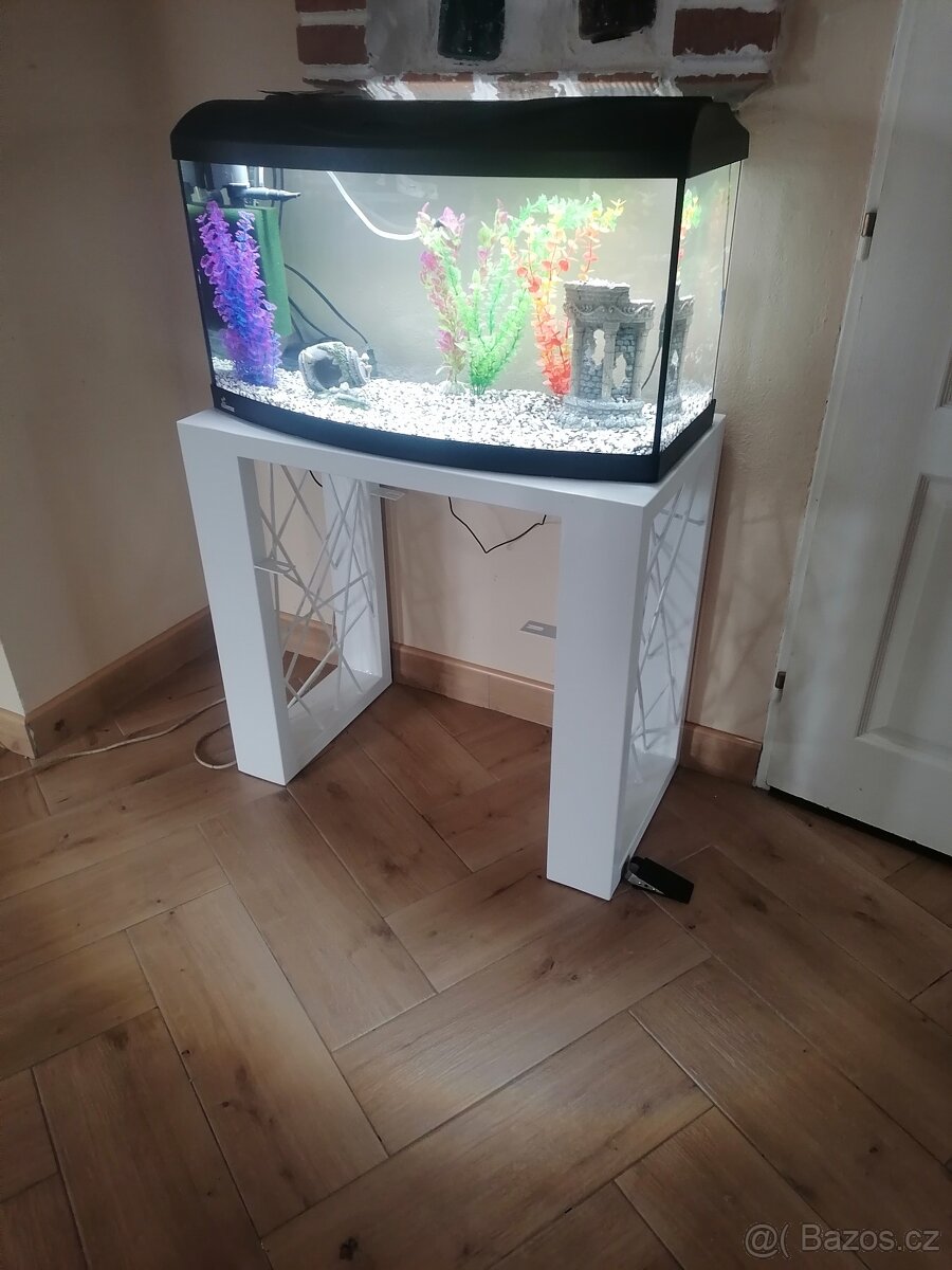 Podstavec pod akvarko 2, terarko 2
