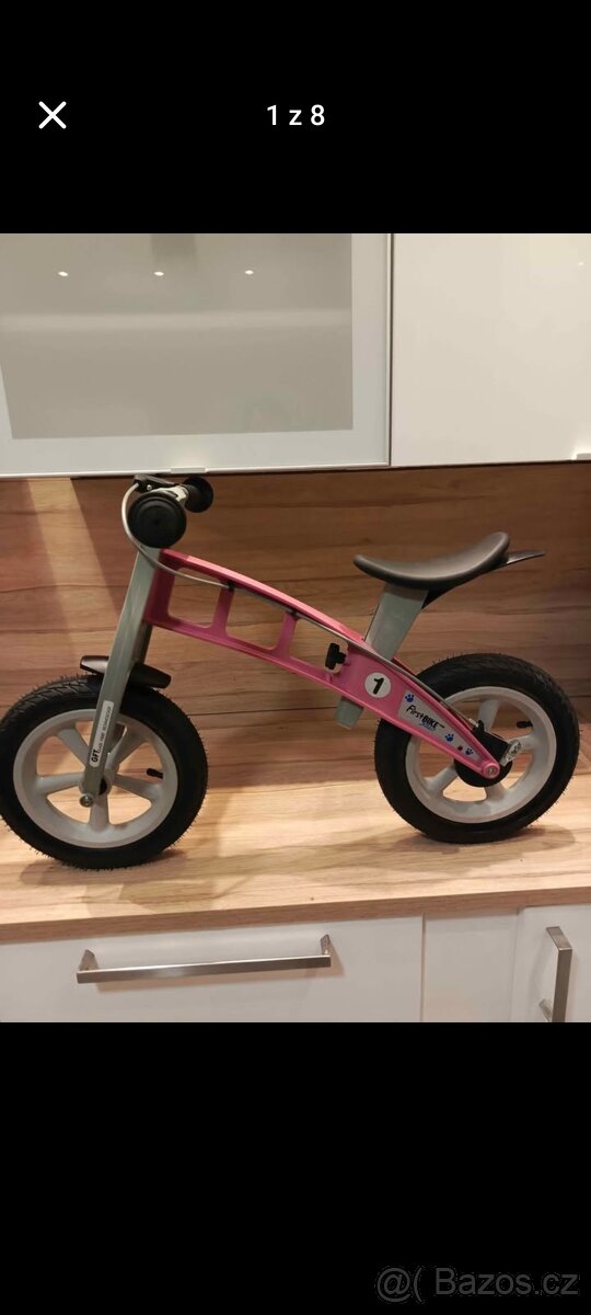 First bike odrážedlo