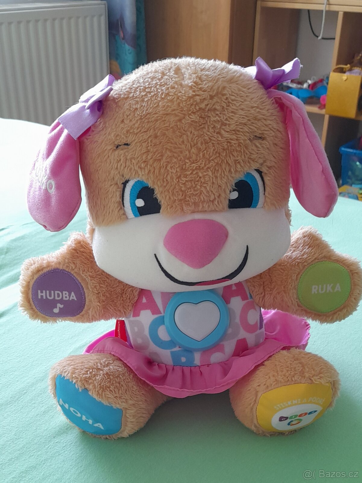 Fisher Price mluvící pejskova sestřička cz