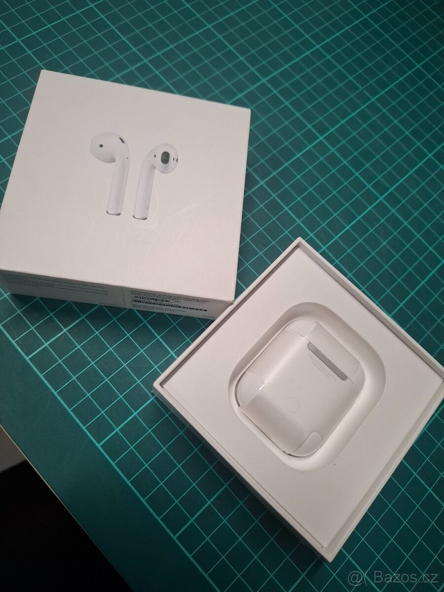 Sluchátka AirPods 2 (2019)